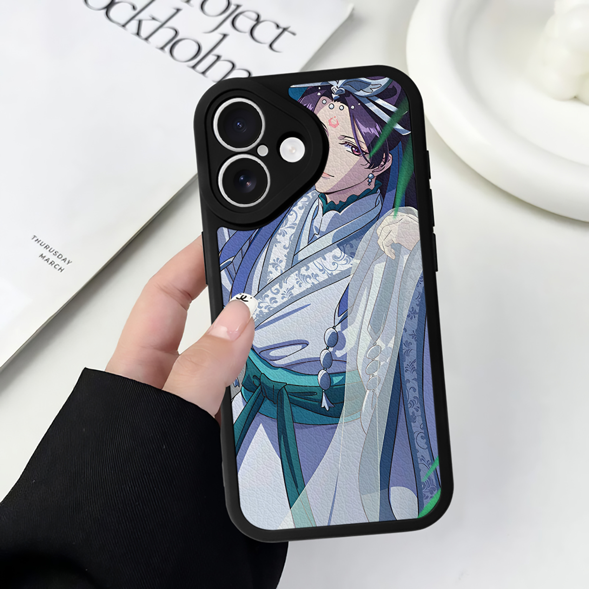 薬屋のひとりごと The Apothecary Diaries 【iPhone 16シリーズ対応】シリコンスマホケース（レザー調） 材質：シリコン